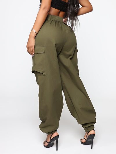 Pantalones cargo casuales con bolsillo utilitario de un solo pecho